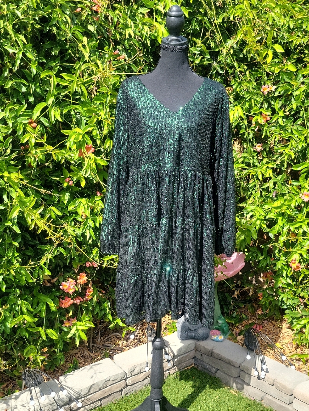 Green SEQUIN V Neck Long Sleeve Babydoll Dress.  Sz XL
